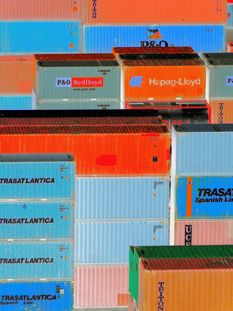 Valparaiso containers